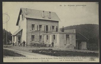 Environs de Saint-Jean-en-Royans. - Forêt de Lente. Chalet Hôtel du Club-Alpin (1085 m d'alt.)