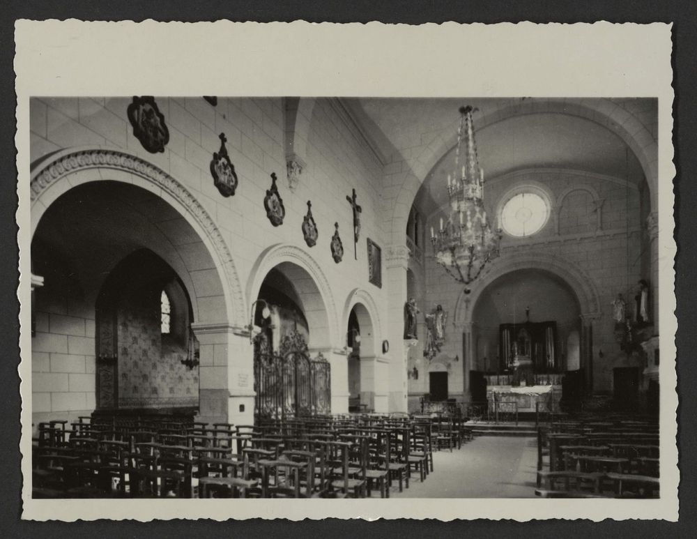 Intérieur d'une église