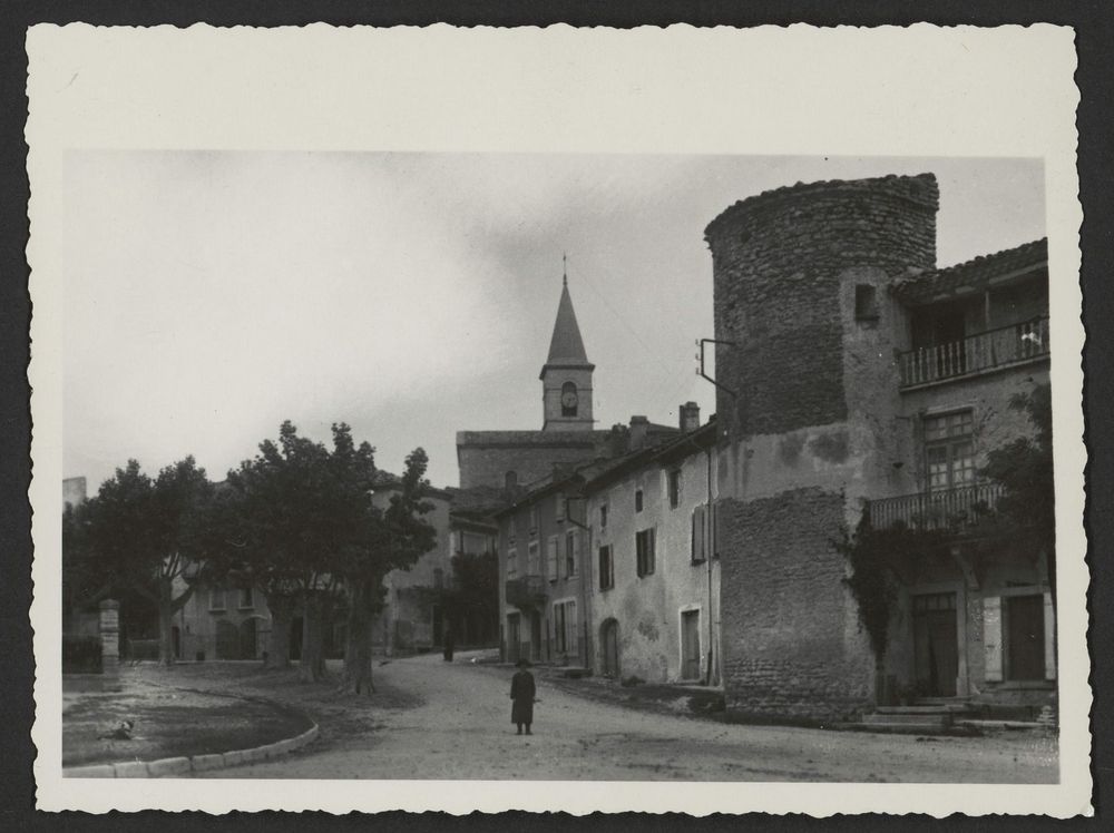 Une tour des anciens remparts, côté midi