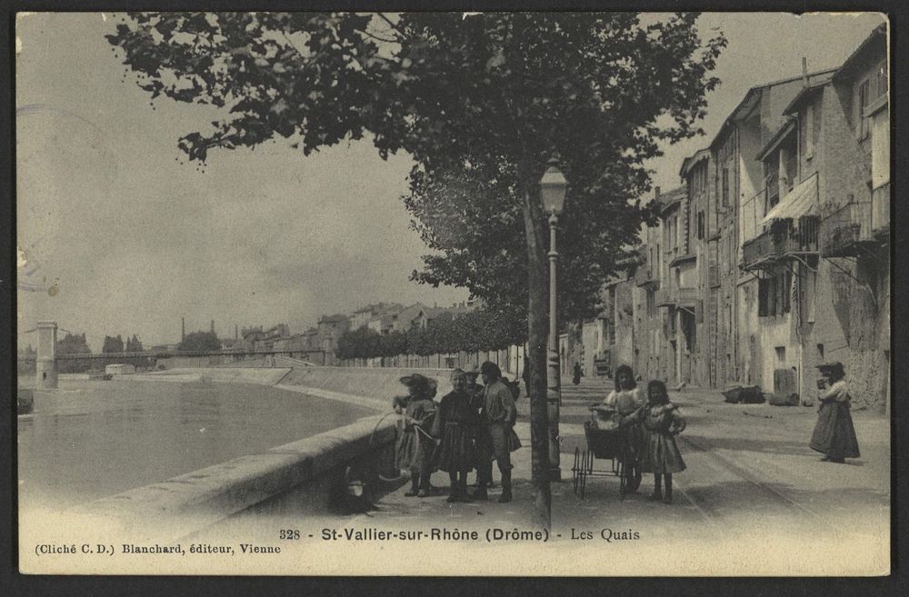 St Vallier-sur-Rhône (Drôme) - Les Quais