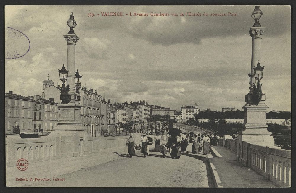 Valence - L'Avenue Gambetta Vue de l'Entrée du nouveau Pont