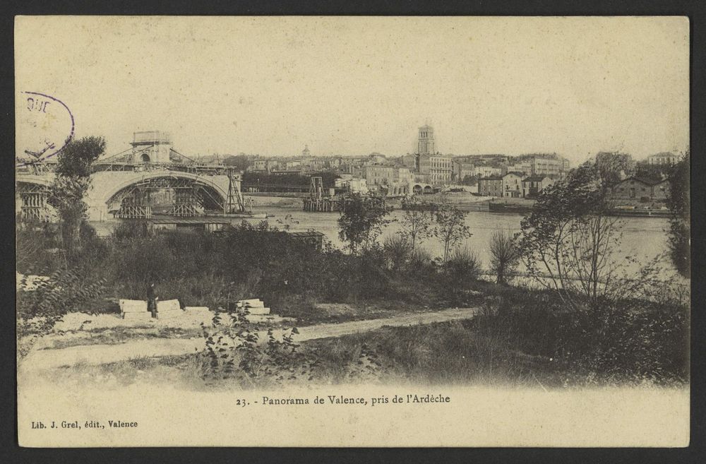 Panorama de Valence, pris de l'Ardèche