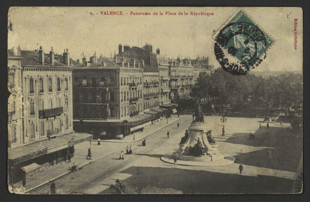 Valence - Panorama de la Place de la République