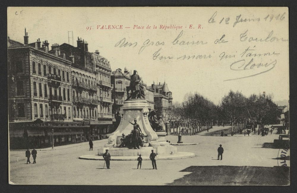 Valence - Place de la République