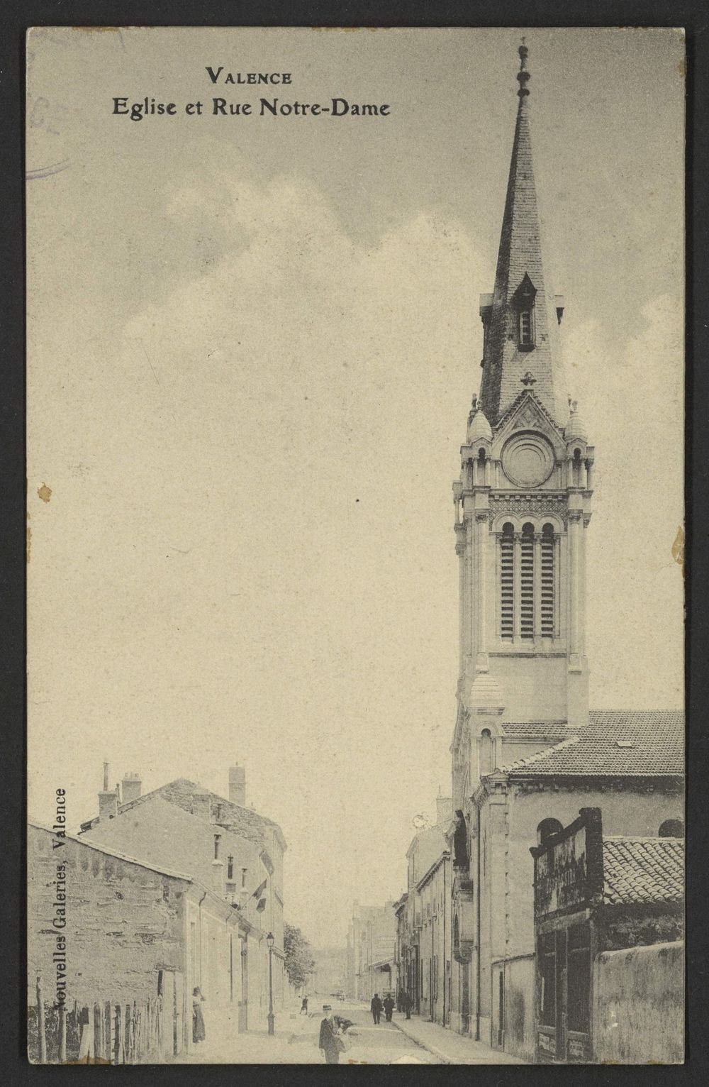 Valence - Eglise et Rue Notre-Dame