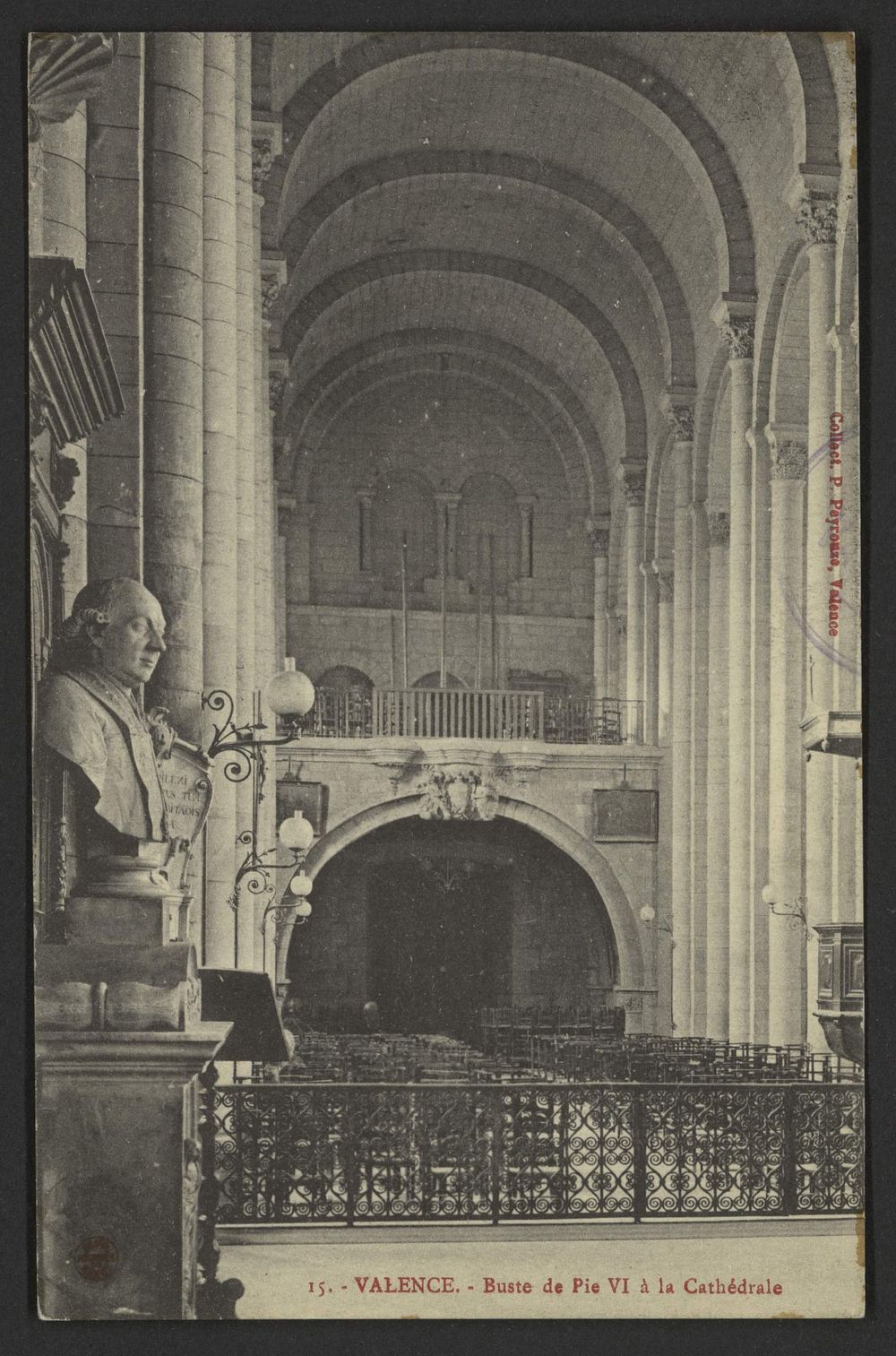 Valence - Buste de Pie VI à la Cathédrale