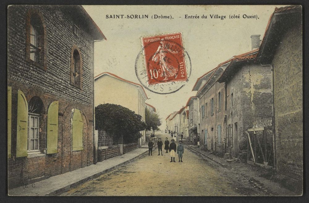 Saint-Sorlin (Drôme) . - Entrée du Village (côté ouest)