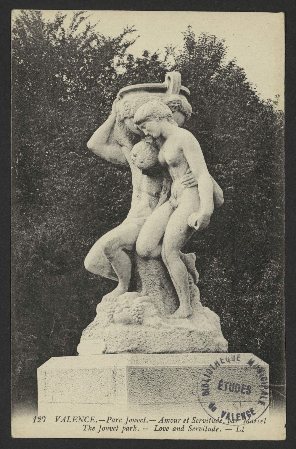 Valence - Parc Jouvet - Amour et Servitude, par Marcel