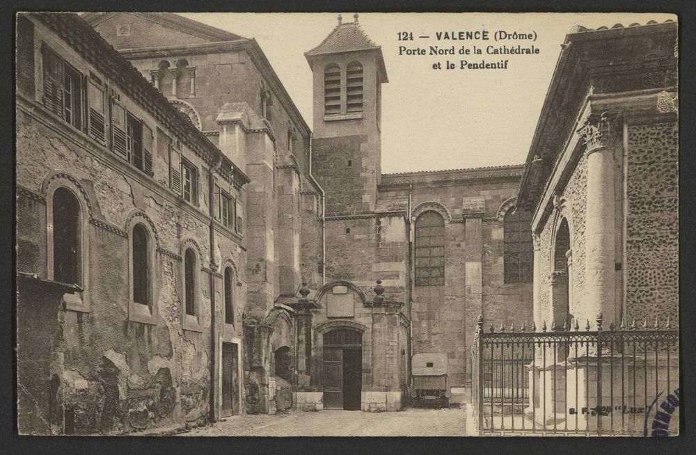 Valence (Drôme) - Porte Nord de la Cathédrale et le Pendentif