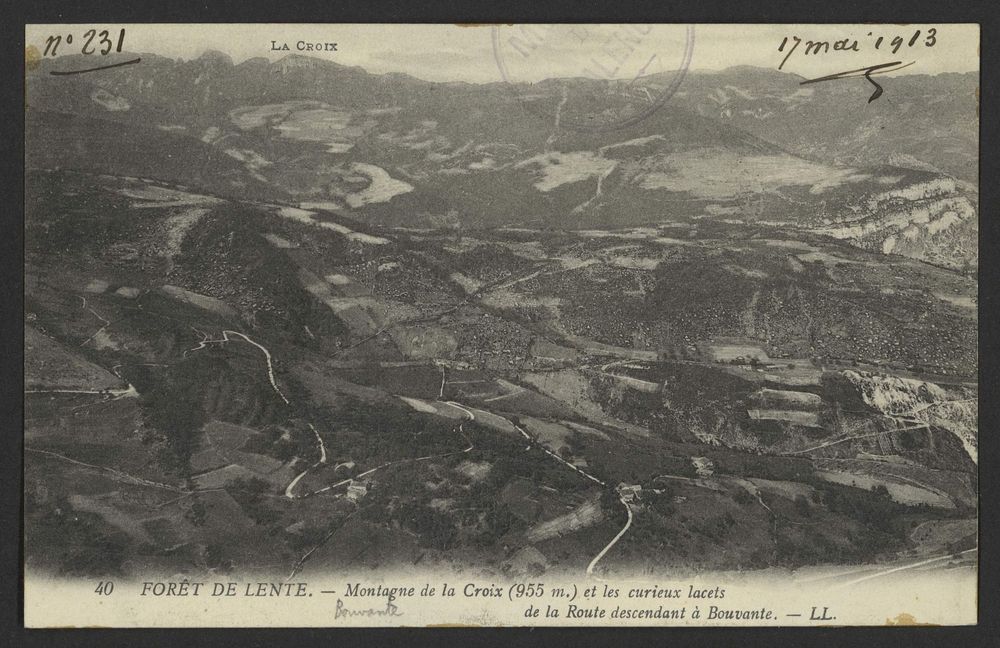 Forêt de Lente. - Montagne de la Croix (955 m.) et les curieux lacets de la Route descendant à Bouvante