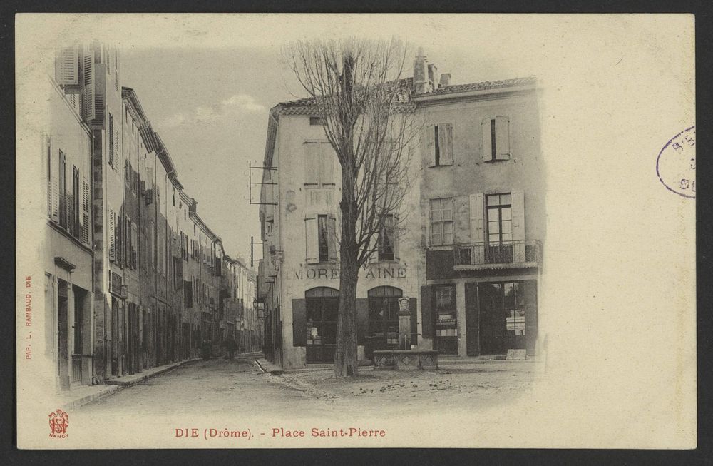 Die (Drôme). - Place Saint-Pierre