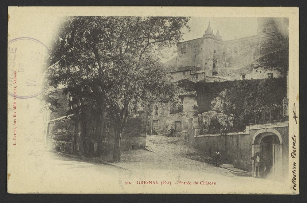Grignan (Est). - Entrée du Château