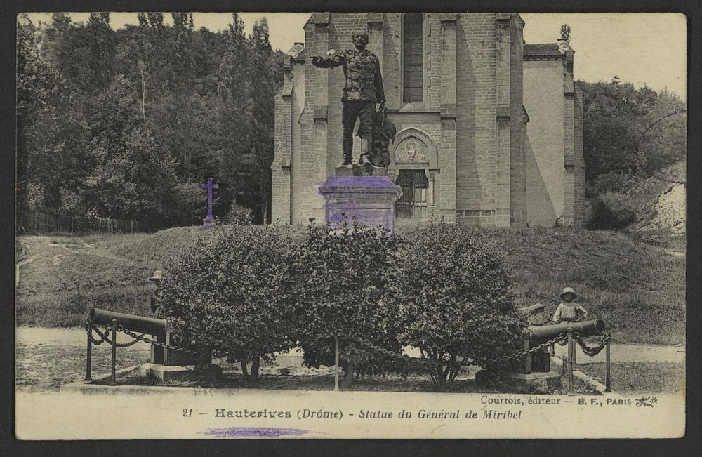 Hauterives (Drôme) - Statue du Général de Miribel