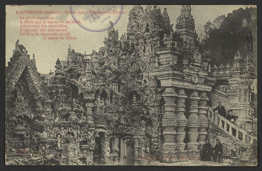 Hauterives (Drôme). - Palais idéal - Tombeau du Facteur