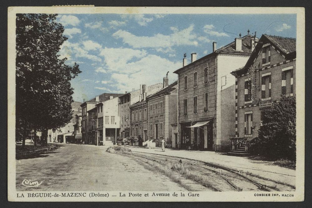 La Bégude-deMazenc (Drôme) - La Poste et Avenue de la Gare