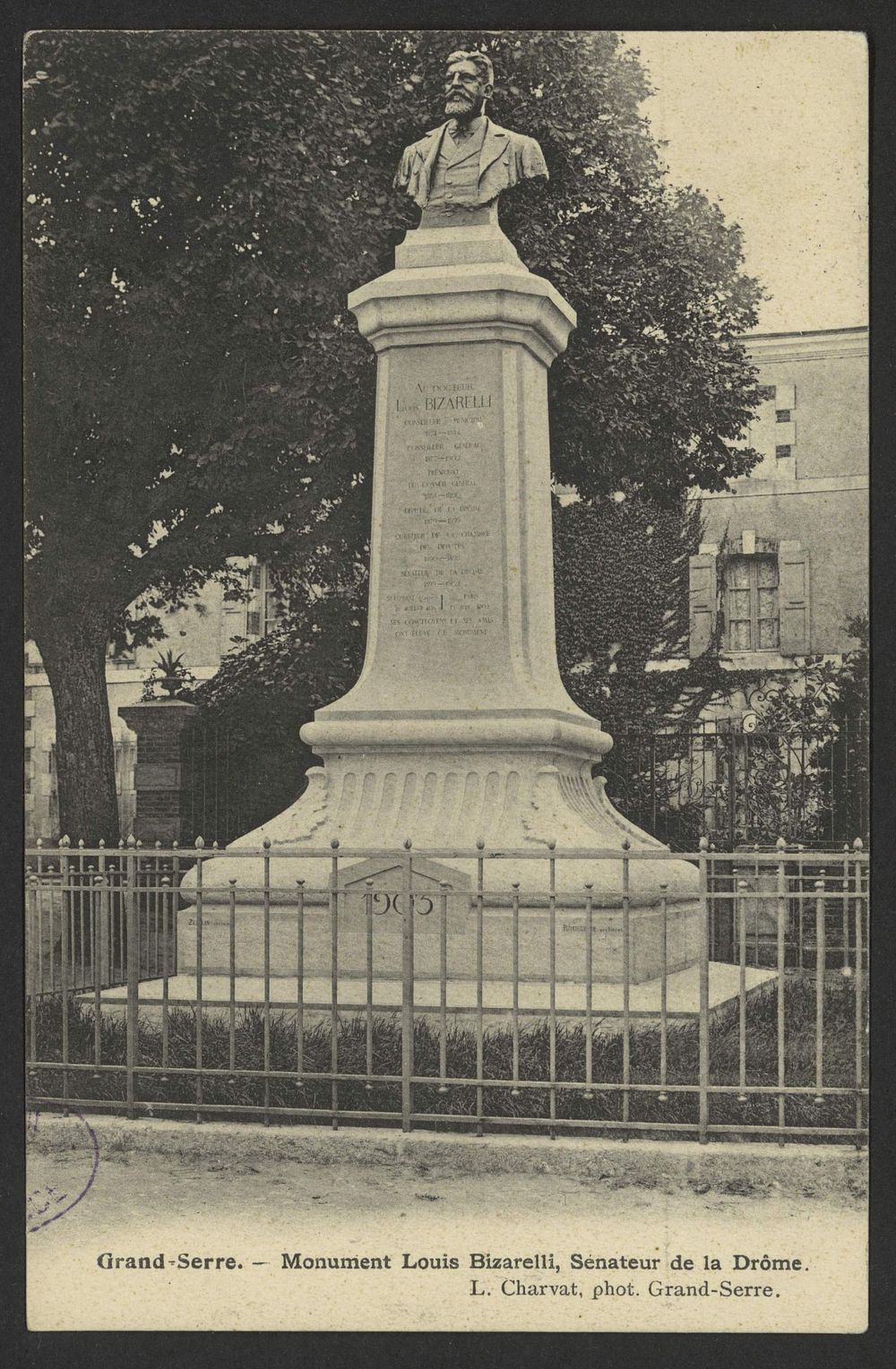 Grand-Serre - Monument Louis Bizareli, sénateur de la Drôme