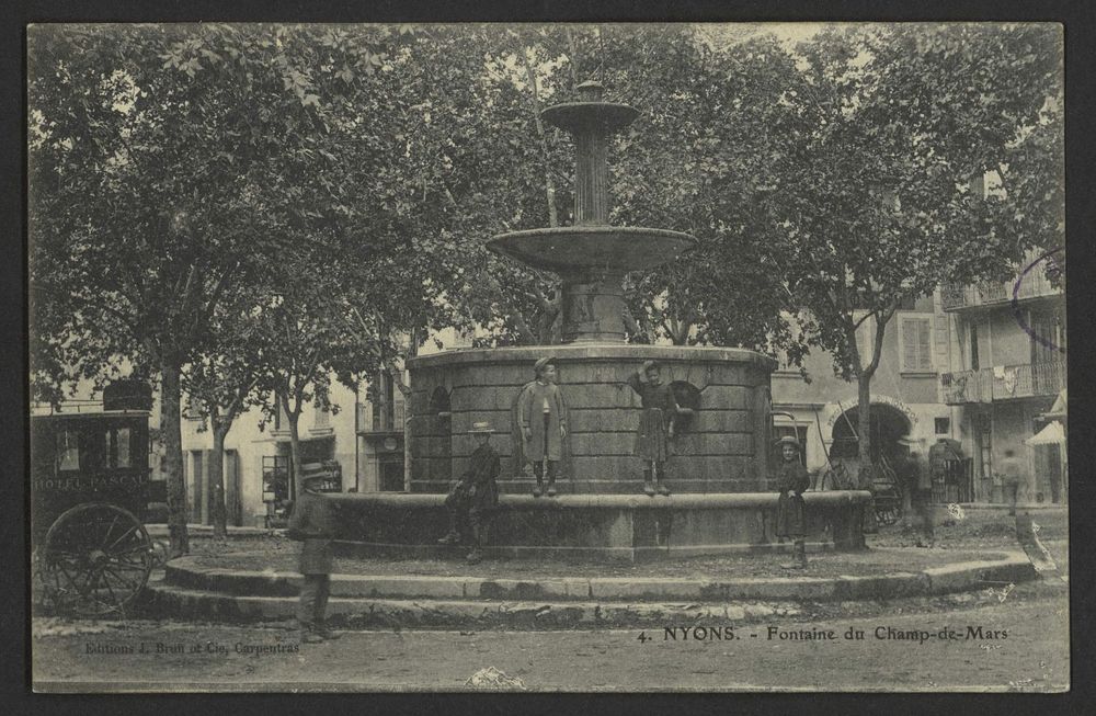 Nyons - Fontaine du champs-de-Mars