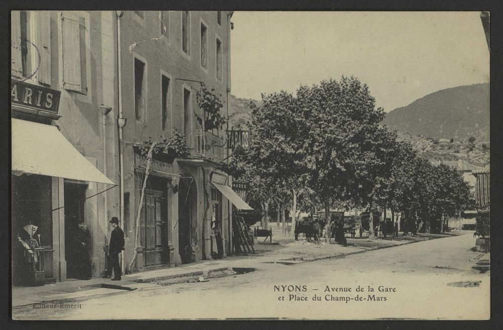 Nyons - Avenue de la Gare et Place du Champ-de-Mars