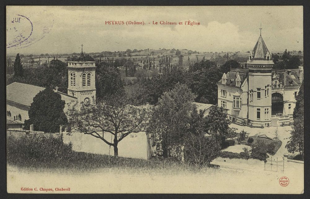 Peyrus (Drôme) - Le château et l'église