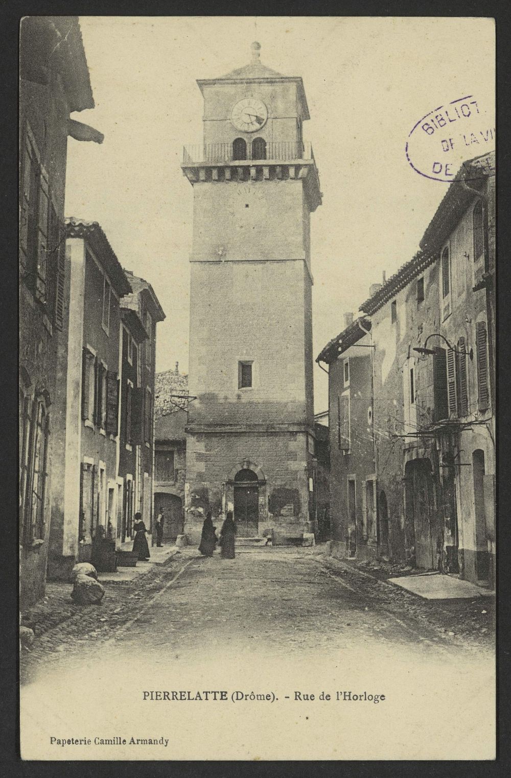 Pierrelatte (Drôme) - Rue de l'Horloge