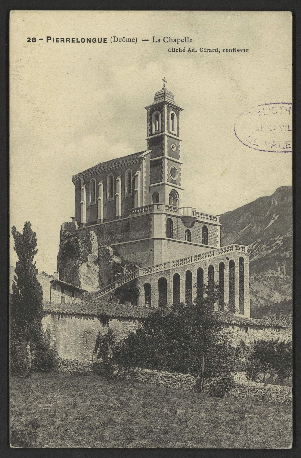 Pierrelongue (Drôme) - La chapelle
