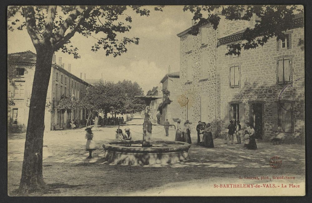 St-Barthélémy-de-Vals - La Place