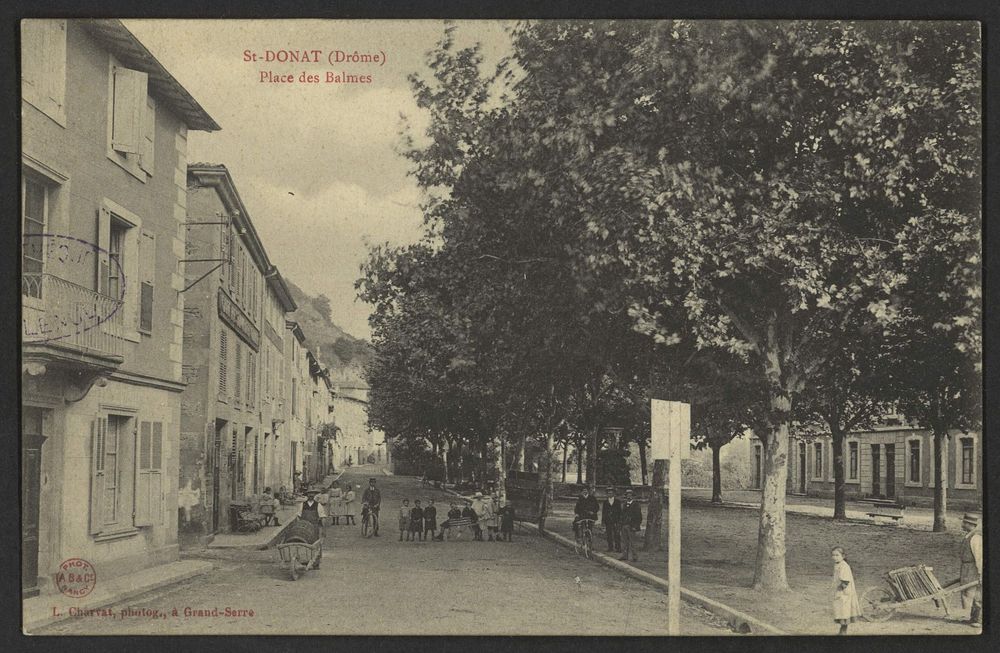 St-Donat - Place des Balmes