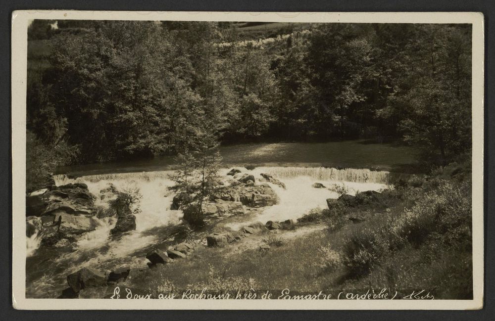 Le Doux aux Rochains près de Lamastre (ardèche)