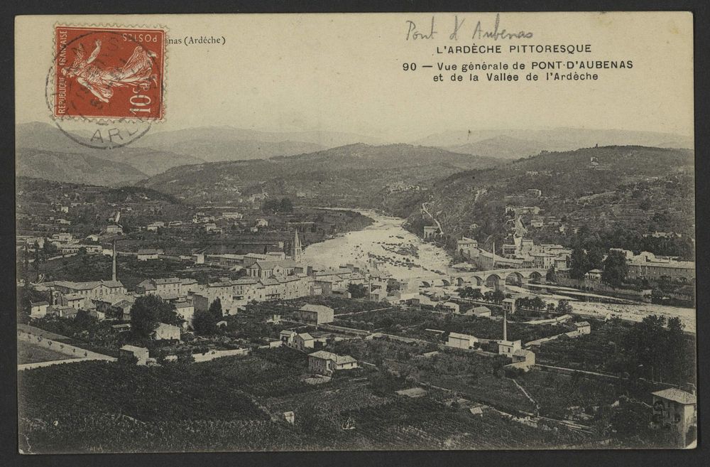 Vue générale du Pont d'Aubenaset de la Vallée de l'Ardèche