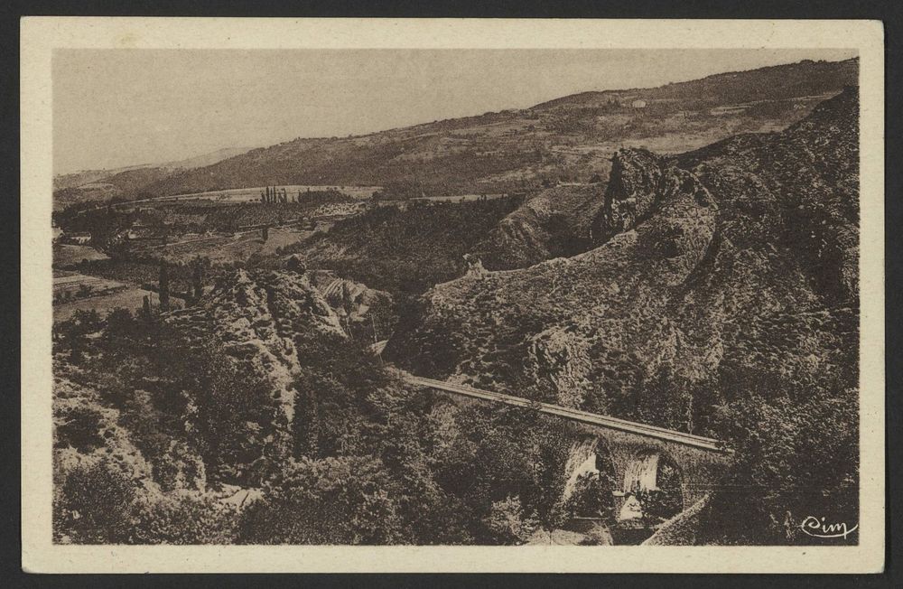 Arlebosc (Ardèche) Pont du Banchet sur le Doux