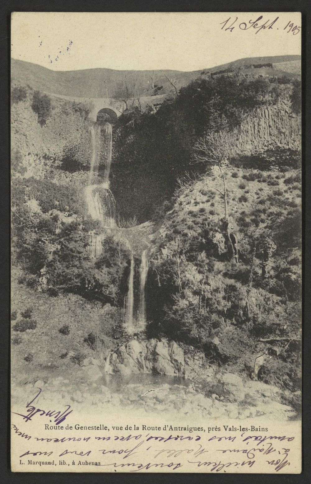 Rout d Genestelle, vue de la Route d'Antraigues, près Vals-les-Bains