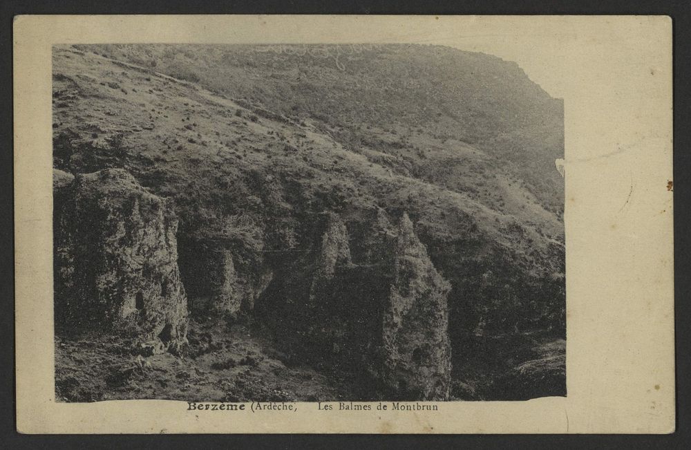 Berzème (Ardèche) Les Balmes de Montbrun