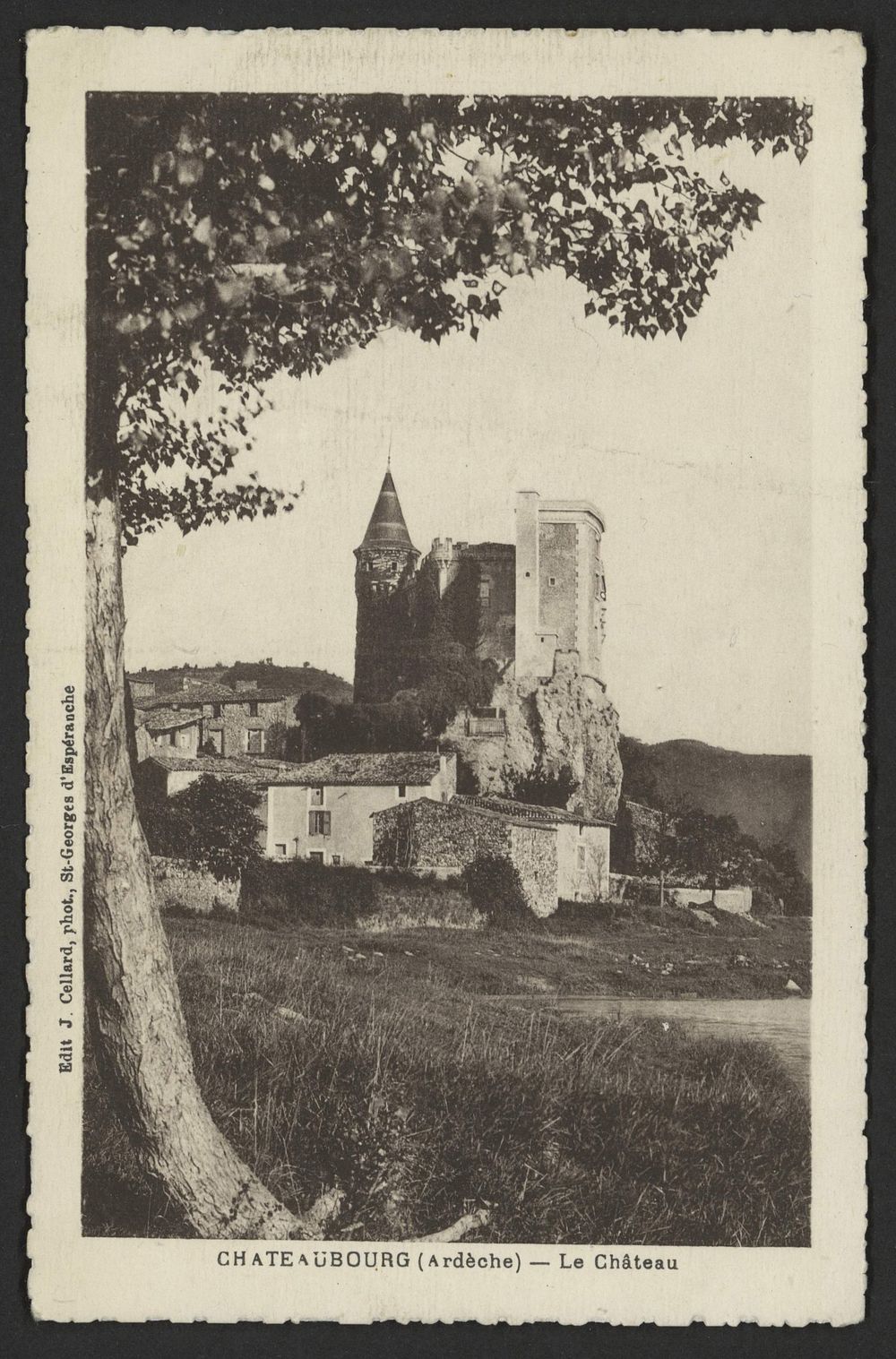 Châteaubourg (Ardèche) - Le château
