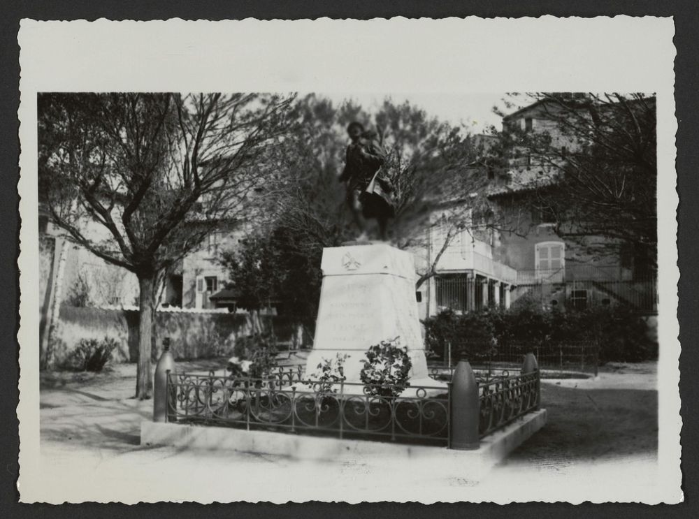 Monument aux morts de Saint-Donat-sur-l'Herbasse