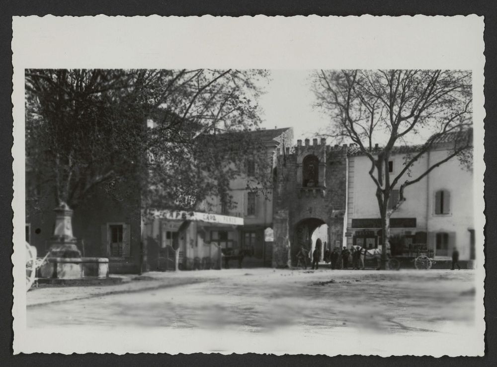 Porte fortifiée à Saint-Paul-Trois-châteaux