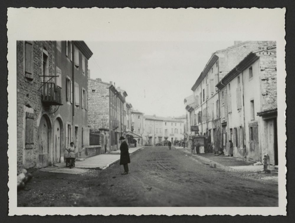 Rue de la République à Loriol