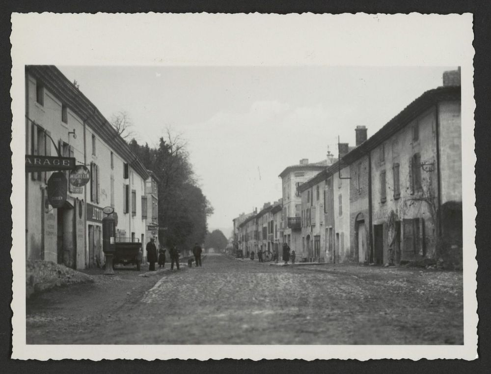 Rue d'une ville ou d'un village de la Drôme