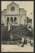 Chabeuil (Drôme). - L'Eglise - Sortie de Messe