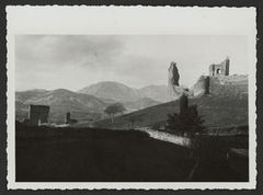 Ruines du château féodal de Bourdeaux