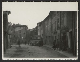 La place de la fontaine (au carrefour de la Piégonesse)