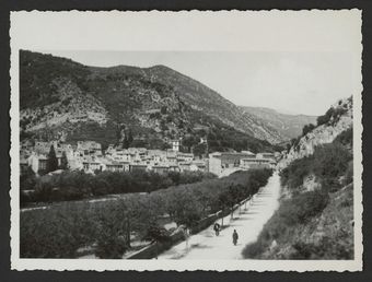 Vue de la ville prise de la route de Mirabel ou du pont du jardin