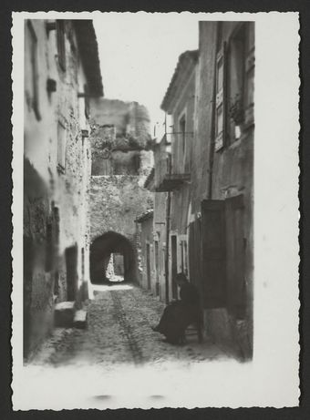 Rue des Grands-Forts ou rue Sournure au nord du château vieux