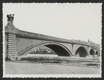 Le pont sur le Rhône