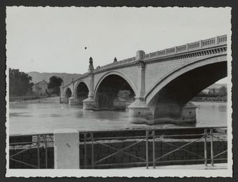 Le pont sur le Rhône, vu de Valence