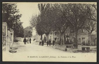 St-Marcel-les-Sauzet (Drôme) - La Fontaine et la Place