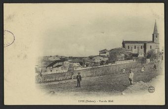 Upie (Drôme). - Vue du Midi