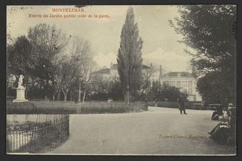 Montélimar - Entrée du jardin public (côté de la gare)