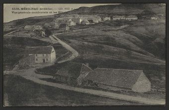 Mézilhac. - (Alt. 1055 m.). Vue générale occidentale et les Hôtels.