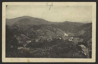 La Vallée de l'Ardèche, vue gauche, en aval de Thueyts, cultures en terras