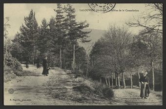 Lalouvesc (Ardèche). - Allée de la Consolation